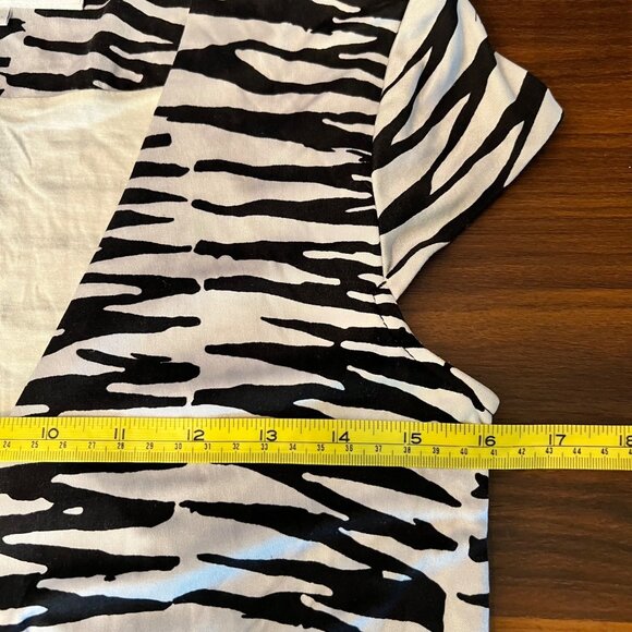 Trina Turk Silk Wrap Black White Zebra Print Silk Dress 6 Cocktail Resort Cruise - Picture 7 of 9